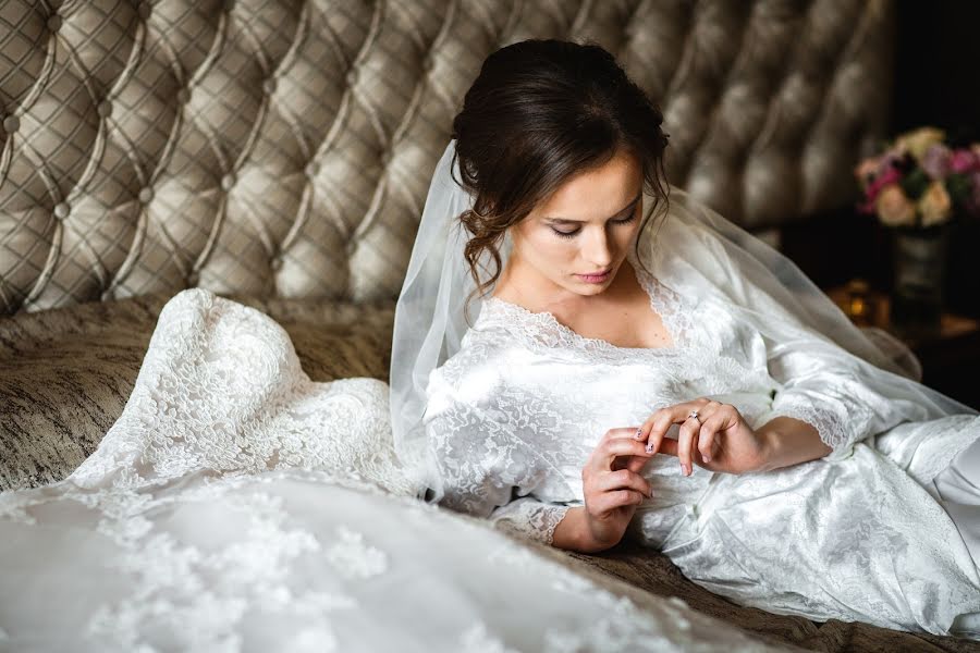 Fotógrafo de casamento Maks Bukovski (maxbukovski). Foto de 18 de abril 2018