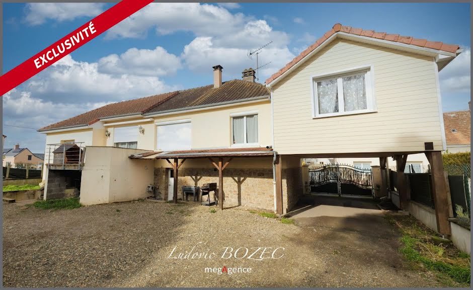 Vente maison 6 pièces 115 m² à La Suze-sur-Sarthe (72210), 219 500 €