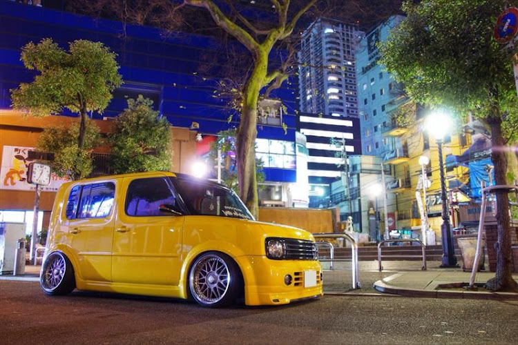 キューブの大阪・シャコタン・車高短・過去の愛車・改造車に関するカスタム事例の投稿画像3枚目