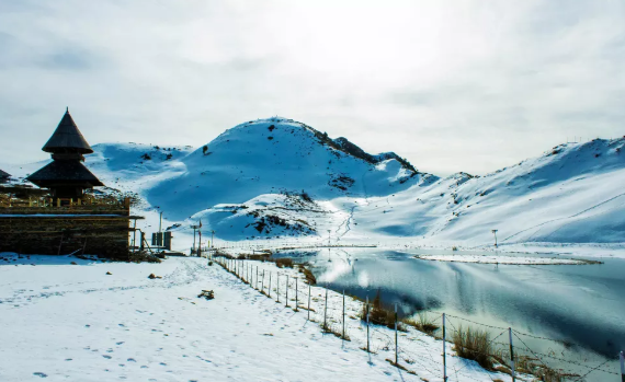 prashar lake trek distance from delhi