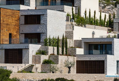 House with pool and terrace 3