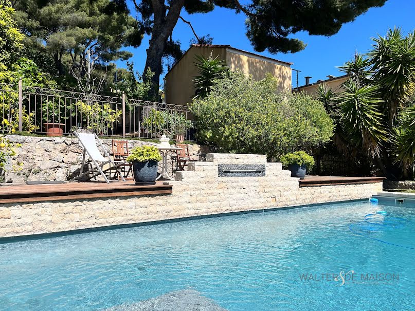 Vente maison 7 pièces 180 m² à Toulon (83000), 880 000 €