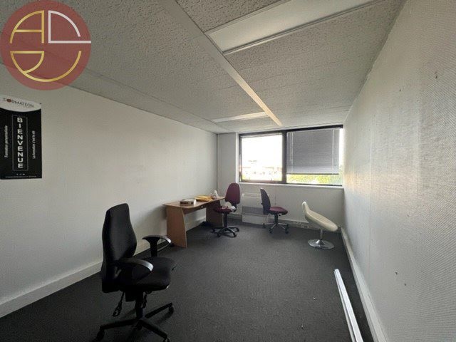 Location  locaux professionnels  125 m² à Toulouse (31000), 1 531 €