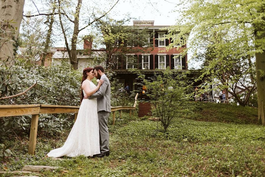 Fotografo di matrimoni Lydia Joy (lydiajoyphoto). Foto del 30 dicembre 2019