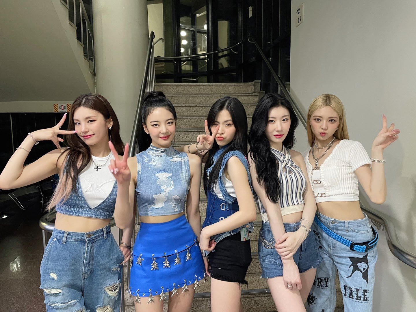 itzy twt 5