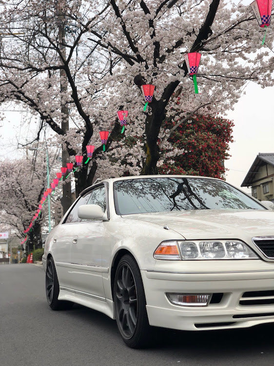 マークIIの桜とコラボに関するカスタム事例の投稿画像1枚目