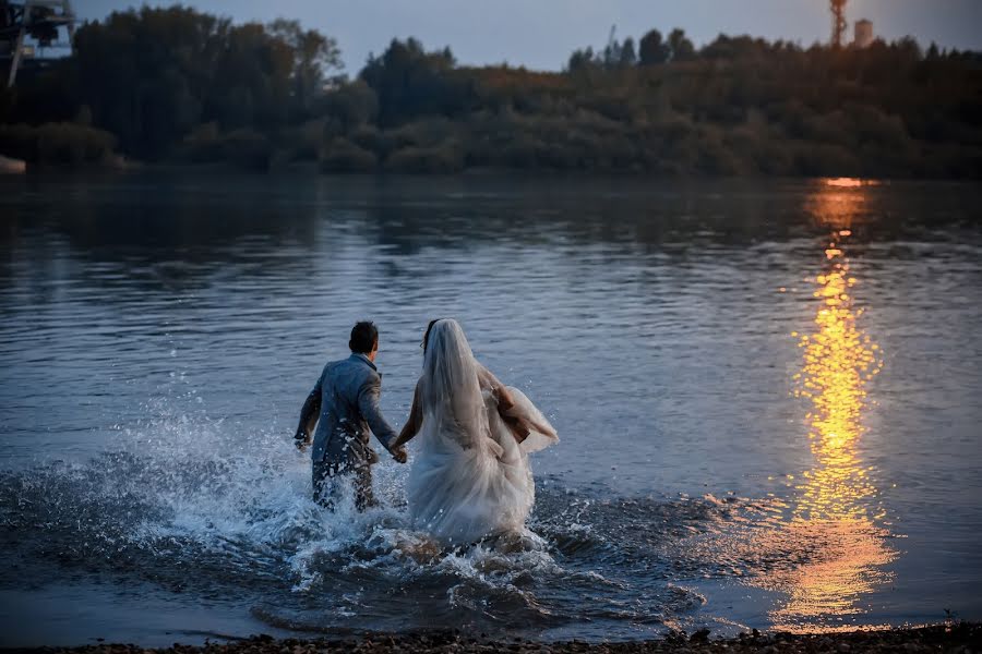 Wedding photographer Darya Verzilova (verzilovaphoto). Photo of 28 August 2014