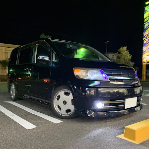 セレナ C25型