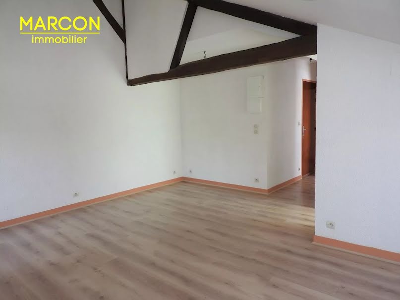 Location  appartement 3 pièces 40 m² à Gueret (23000), 416 €