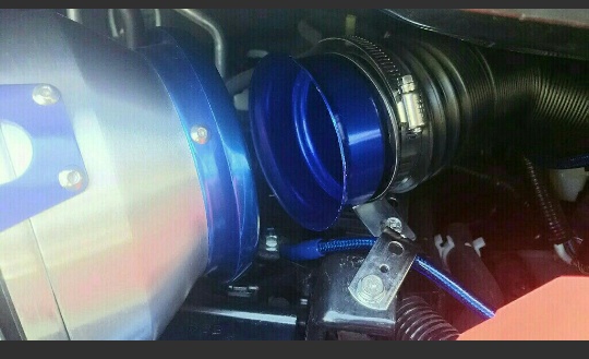 ステップワゴンスパーダの熱中症に気をつけて!!・吸気音対策・汎用ダクト・DIYに関するカスタム事例の投稿画像1枚目