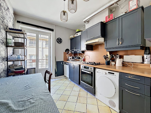 Apartment 4