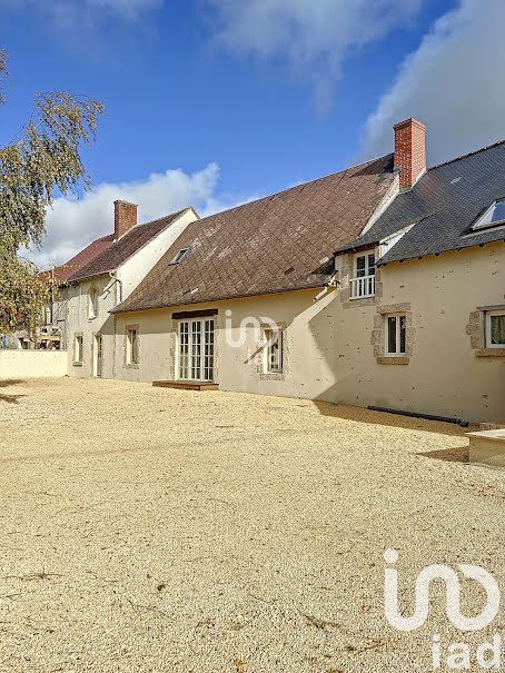 Vente maison 8 pièces 213 m² à Saint-Caprais (18400), 269 000 €