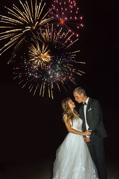 Fotógrafo de casamento Anna Kirillova (annaphoto). Foto de 16 de agosto 2018