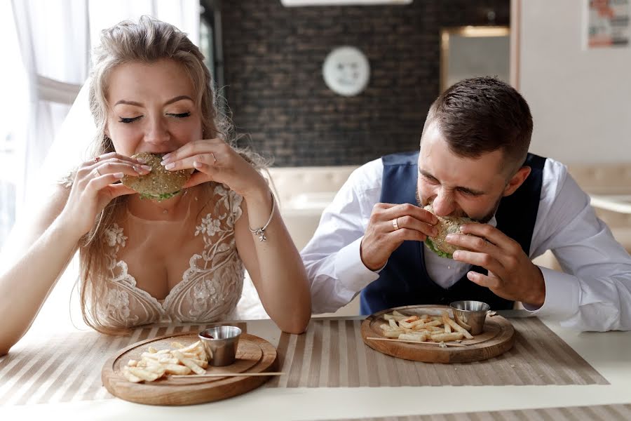 Fotógrafo de casamento Ruslan Baranovskiy (wedemotions). Foto de 8 de maio 2020