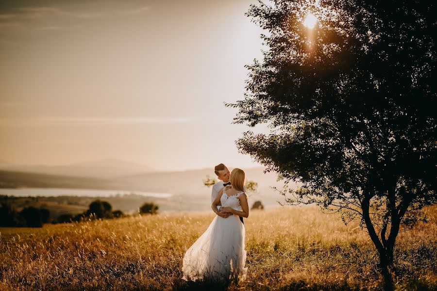 Pulmafotograaf Paweł Dłubacz (paulusus). Foto tehtud 7 aprill 2020