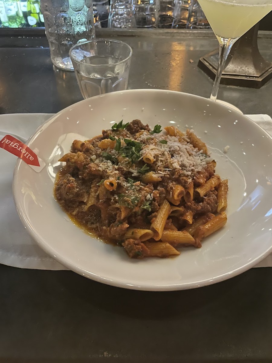 Bolognese on penne