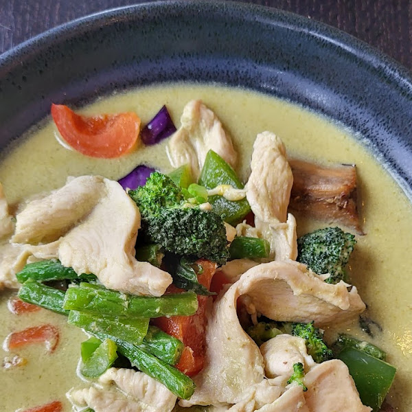 Green Curry Chicken