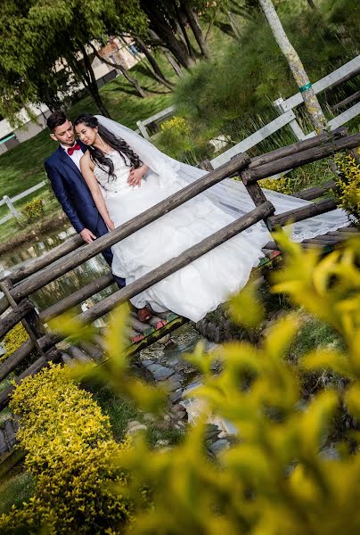 Fotografo di matrimoni Aarón Osechas Lucart (aaosechas). Foto del 19 giugno 2018