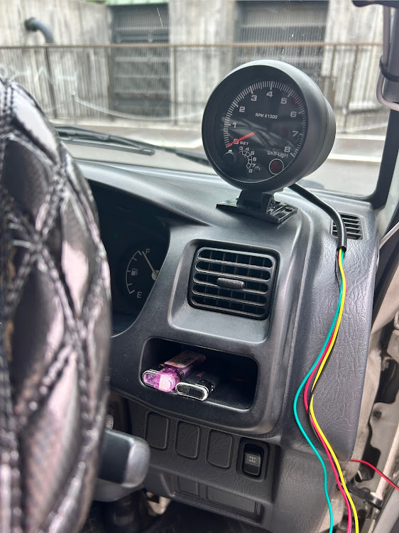 ハイゼットトラックのDIY・三男の愛車・息子の車はパパのおもちゃ・デコトラ 軽トラ・三男よ…早く免許取れ‼️に関するカスタム事例の投稿画像3枚目