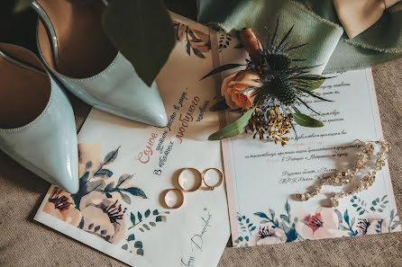 Fotografo di matrimoni Olga Kozlova (romantic-studio). Foto del 7 aprile 2022