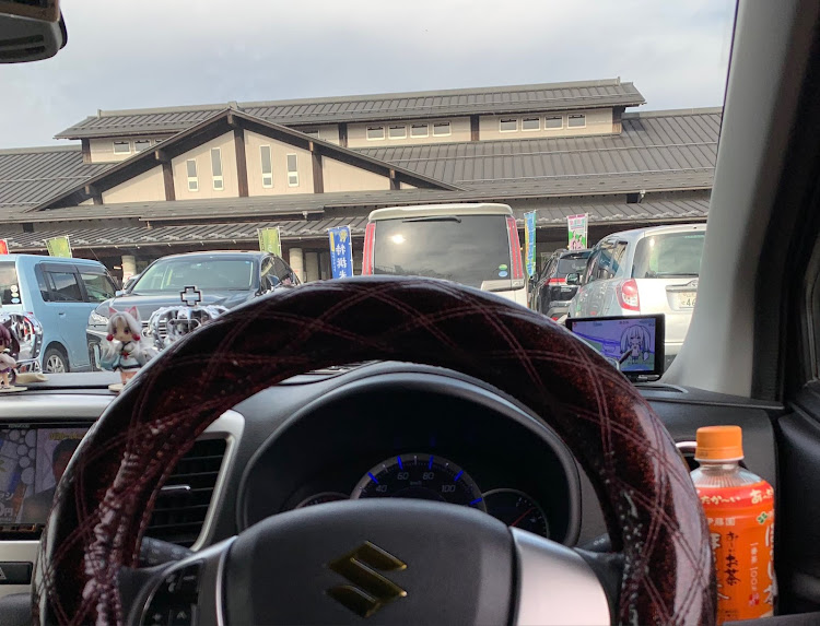 ななみ提督@東北旅さんが投稿したドライブ・11月もよろしくお願いします・タイヤ交換に関するカスタム事例の投稿画像1枚目