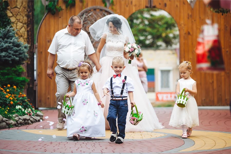 Fotografer pernikahan Sergey Kucher (serte). Foto tanggal 16 Mei 2017