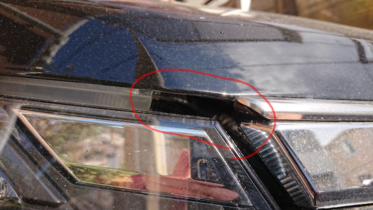 ヴォクシーのシーケンシャルウインカー・車検通らない・ホンマかいな・ディーラーやから？に関するカスタム事例の投稿画像1枚目