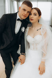 Jurufoto perkahwinan Anna Timofejeva (annatimofejeva). Foto pada 7 Mac 2023
