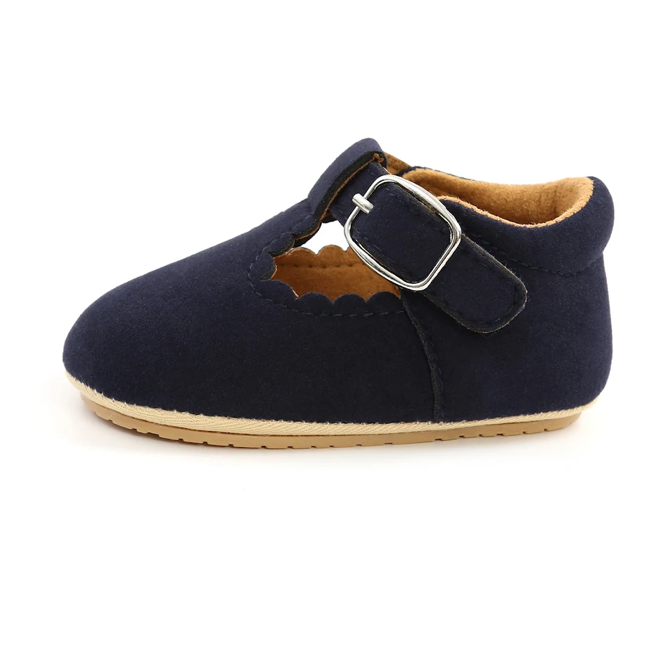 Zapatos de primavera para bebés, niñas pequeñas y mujeres. Comodidad y estilo para cada paso. Perfectos para el juego y el uso diario.