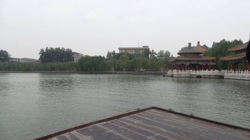 Morning walk around the lakes, Beijing China 2015