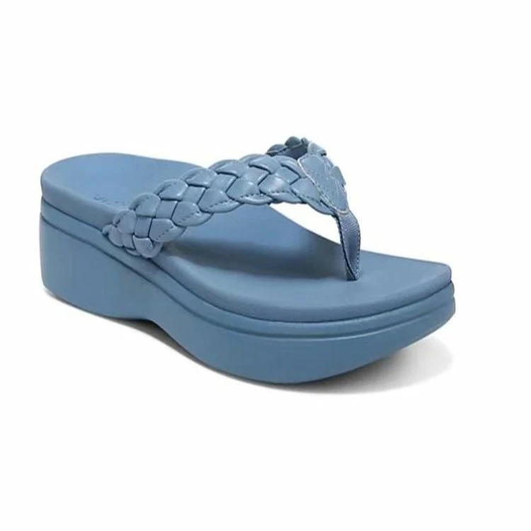 Sandalias cómodas y elegantes para verano. Disfruta de la frescura y el estilo en cada paso. Perfectas para la playa o la ciudad.