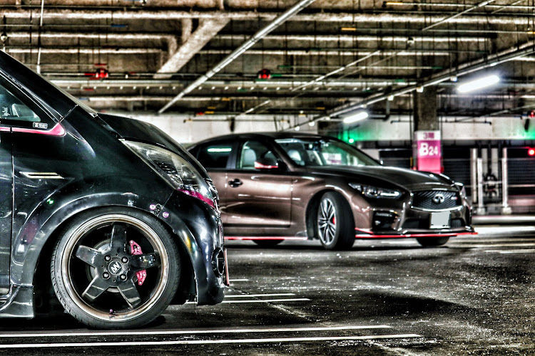 スカイラインのv37・ゼスト・エスティマ・ムーヴ・いつメン集合に関するカスタム事例の投稿画像1枚目