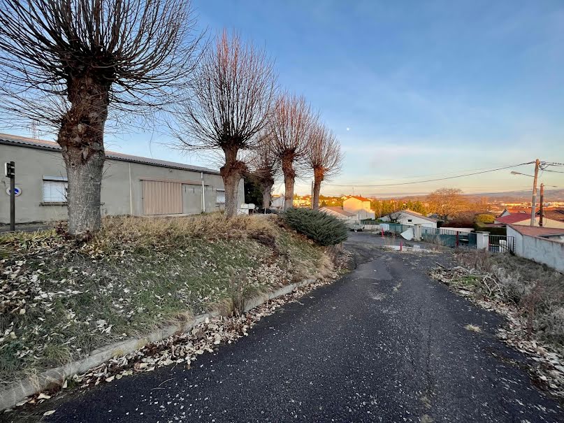 Vente maison 10 pièces 1200 m² à Issoire (63500), 450 000 €