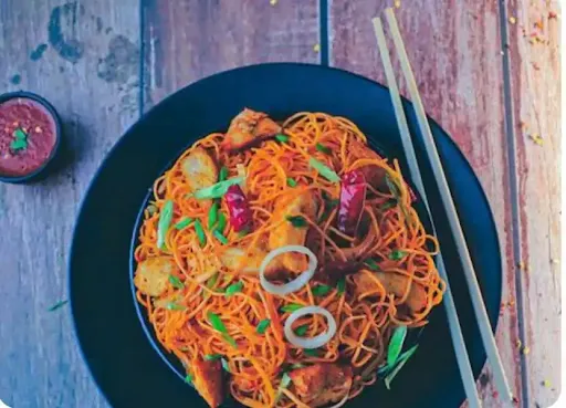 Chicken Chilli Garlic Noodles