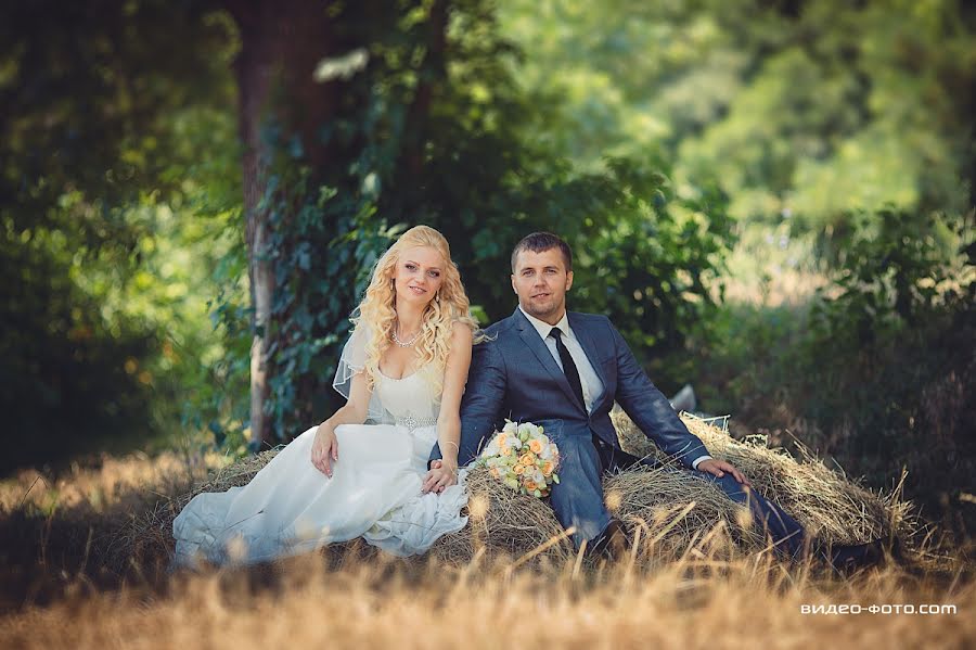 Wedding photographer Oleg Cherkaschenko (king-studio). Photo of 6 September 2013