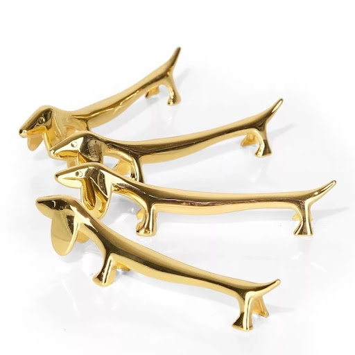 Title 7, Almohada de palillo de metal