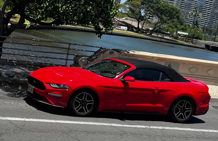 Bレンジ愛好家さんが投稿したハワイ・車さがし・カーウォッチングに関するカスタム事例の投稿画像2枚目