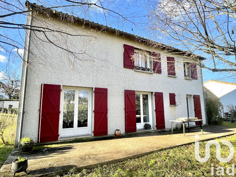 Vente maison 8 pièces 127 m² à Saint-Georges-lès-Baillargeaux (86130), 203 000 €