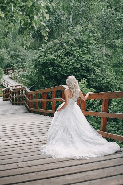 Fotógrafo de bodas Lidiya Beloshapkina (beloshapkina). Foto del 25 de septiembre 2016