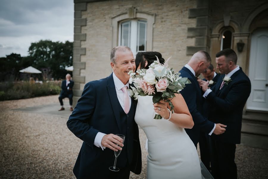 Wedding photographer Phill Picon (imaginephotouk). Photo of 4 September 2020