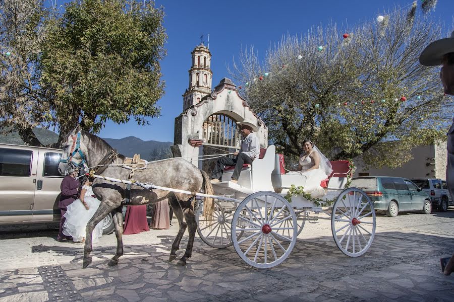 Fotograful de nuntă Edgar Jesus Batres Jonguitud (edgarbatres). Fotografia din 6 august 2019