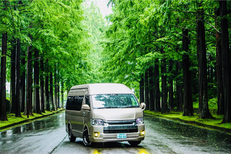 ハイエースワゴンの静岡県裾野某撮影場所・連投すみません💦・TEAM Excitación・写真提供：ムーヴパン3に関するカスタム事例の投稿画像1枚目