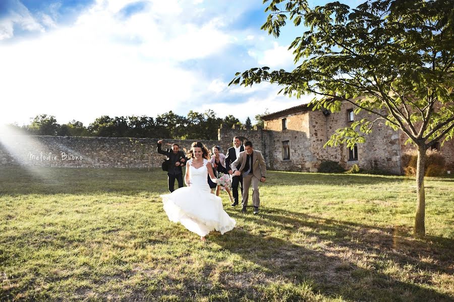 शादी का फोटोग्राफर Mélodie Buono (melodiebuono)। अप्रैल 8 2019 का फोटो