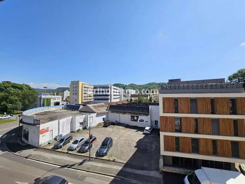 Vente appartement 4 pièces 75.38 m² à Lons-le-Saunier (39000), 84 300 €