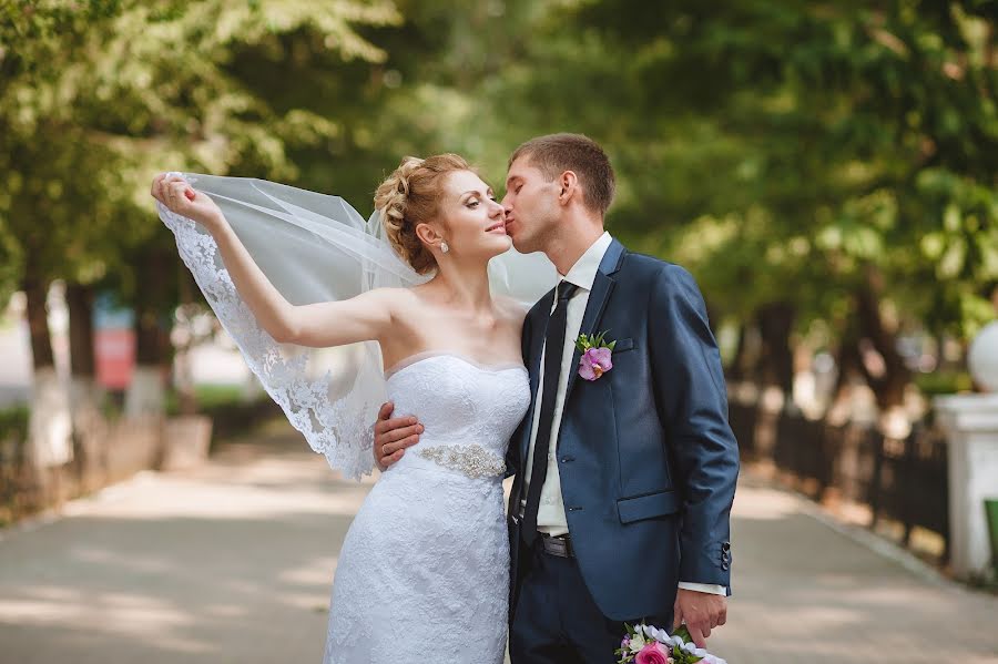 Fotografo di matrimoni Alena Khilya (alena-hilia). Foto del 20 marzo 2015