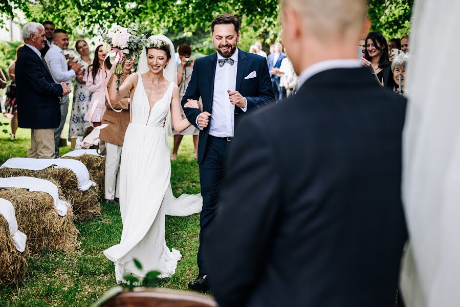 Fotógrafo de casamento Bartłomiej Głowacki (fotografiazglowa). Foto de 8 de julho 2022