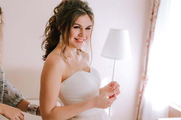 Wedding photographer Indira Schurova (indirafr). Photo of 15 March 2018