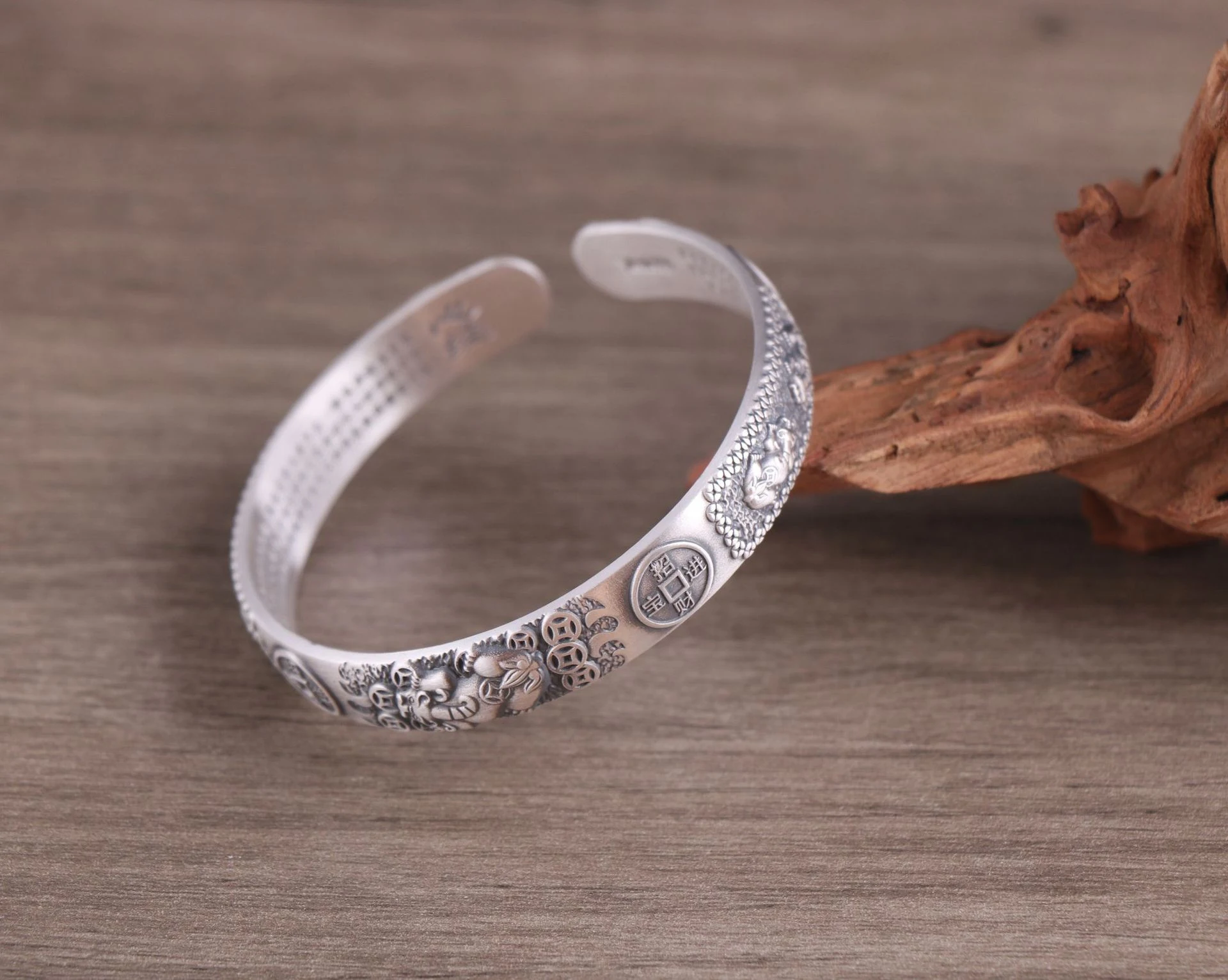 Title 4, 999 Sterling Silber Armband mit Glücks-Pixiu-Go...