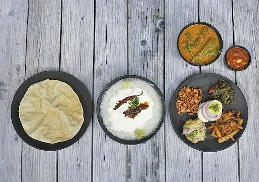 Mushroom Bhaja Pakhala Thali