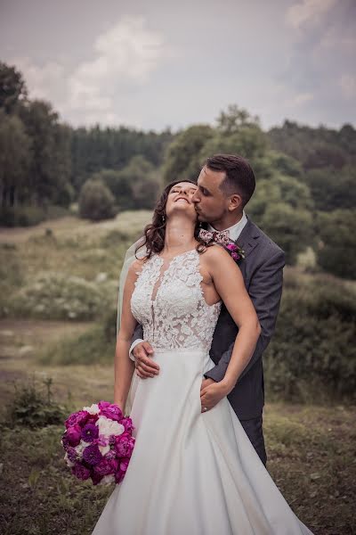 婚礼摄影师Vendula Tycarova（vendulatycarova）。2021 10月23日的照片